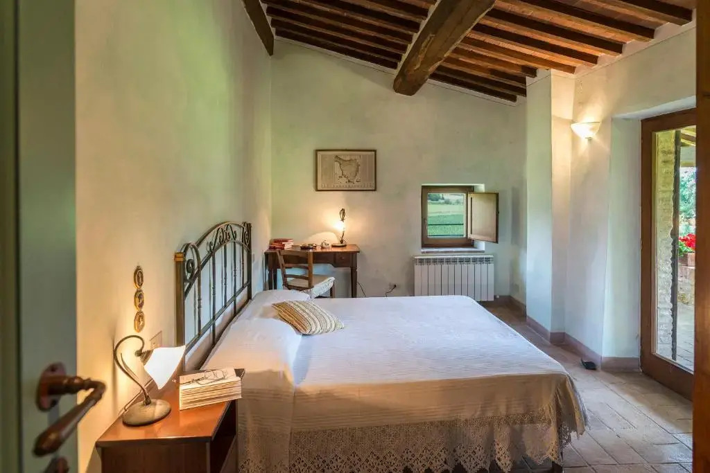 PODERE MADONNA DI MEZZO 6, Emma Villas