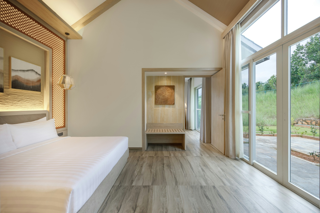 Himalayan Hideaway Resort Pokhara, The Centara Collection