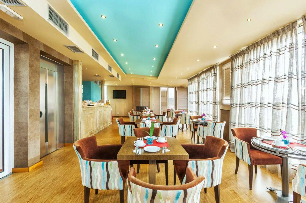 Perea Hotel