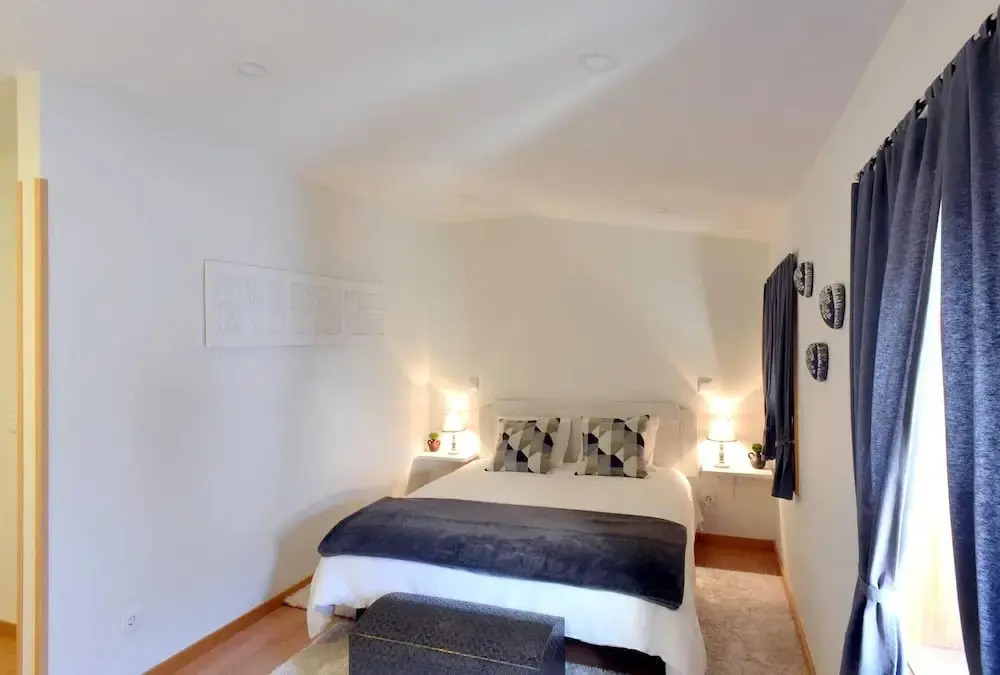 Apartment with One Bedroom in Porto, with Wifi