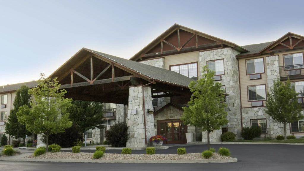 Holiday Inn Express & Suites Cheney by IHG