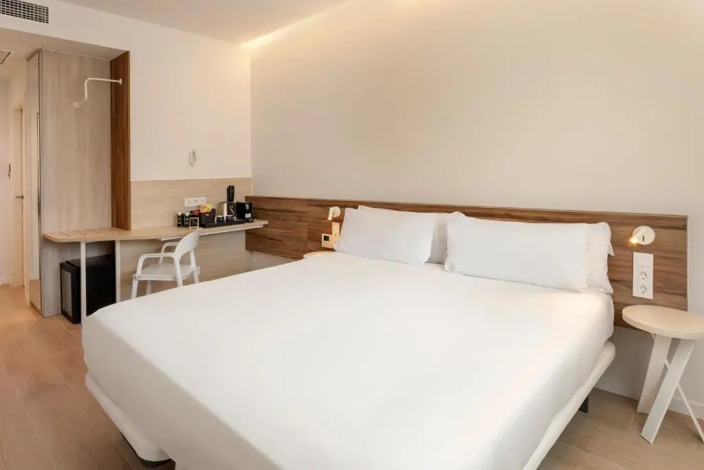 B&B HOTEL Sevilla Bormujos
