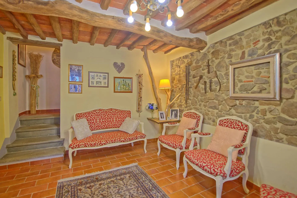 Casale di Cozzile by PosarelliVillas