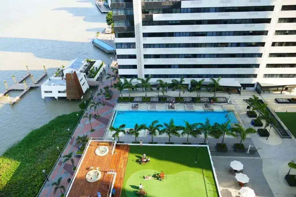 ECUSUITES Habitación Independiente Vista al Río Piso 10
