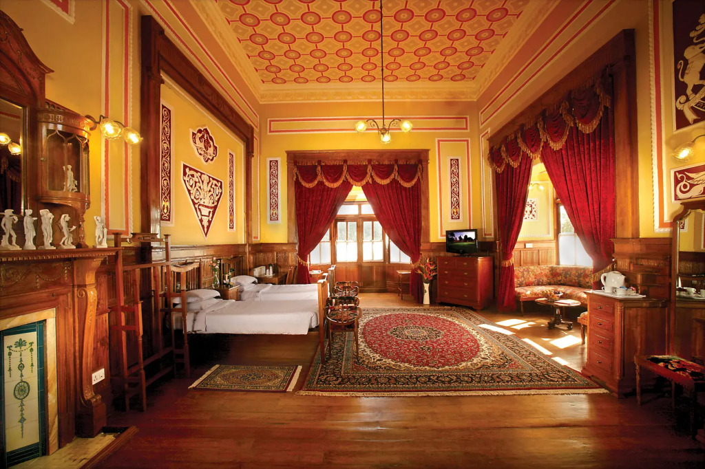 WelcomHeritage Fernhills Royal Palace