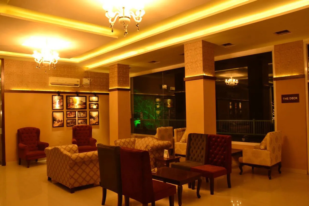 Redwood Resorts