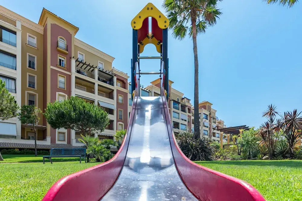 Family & Pet-friendly Stay