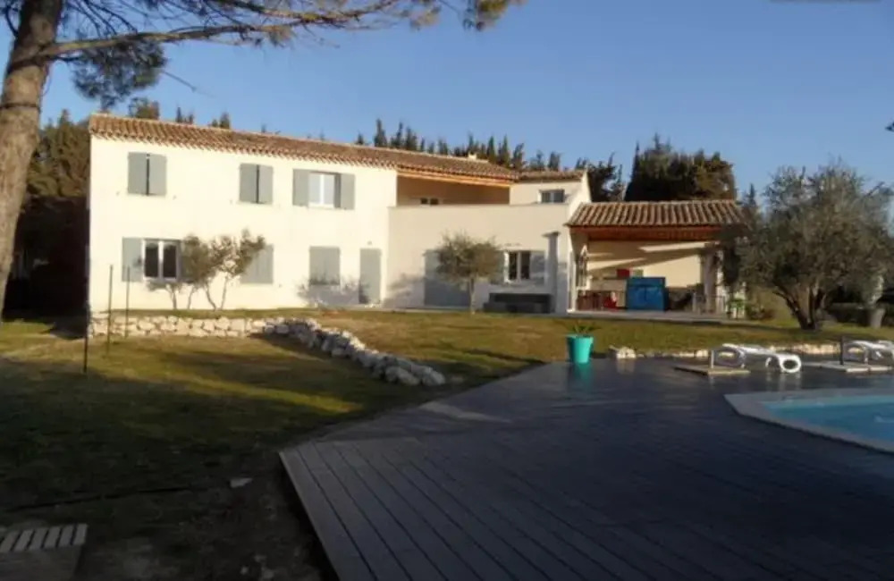Apartment With 3 Bedrooms in Noves, With Wonderful Mountain View, Shared Pool, Enclosed Garden