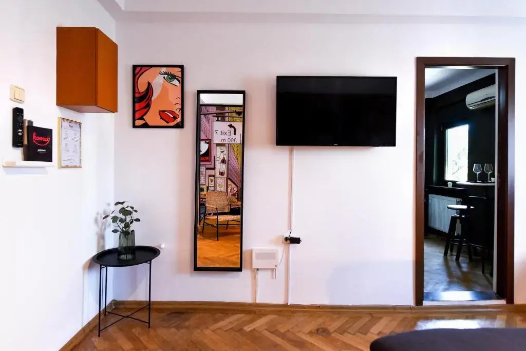 THE POP ART Experience Central Studio - Homey Residence