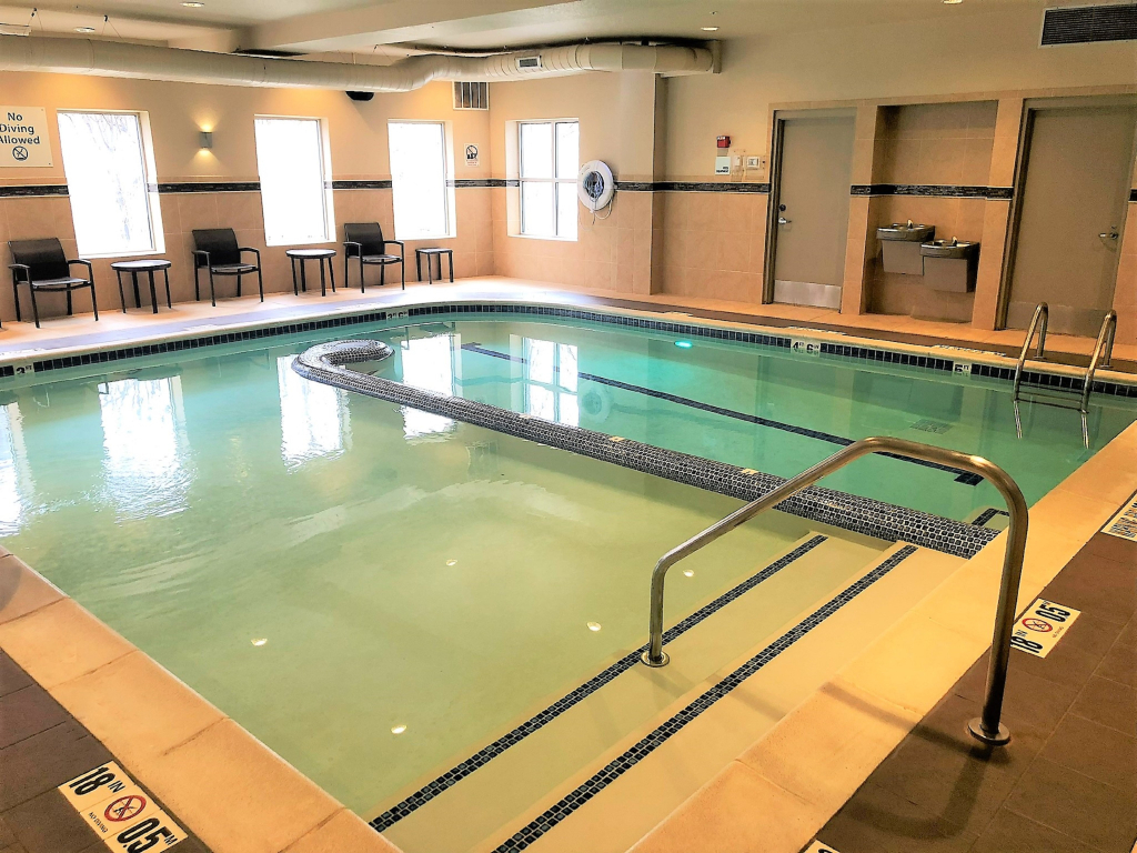 Holiday Inn Express & Suites Plymouth - Ann Arbor Area by IHG