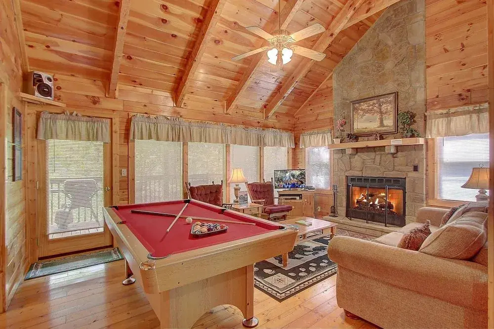 Buttercup 1 Bedroom 1 Bathroom Cabin