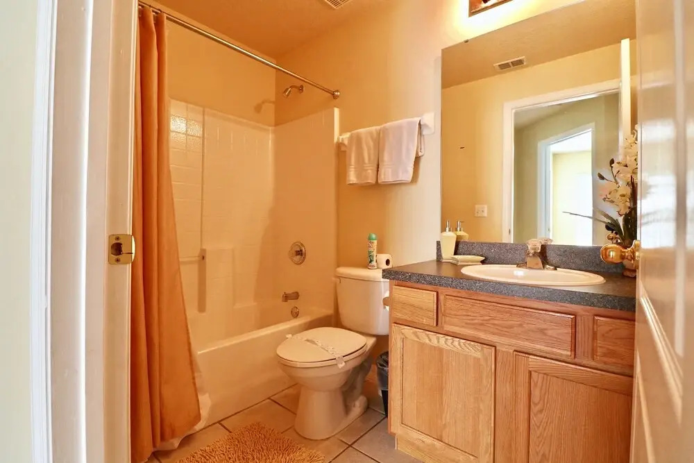 Ready to Relax? Cozy Home w/ South Facing Pool