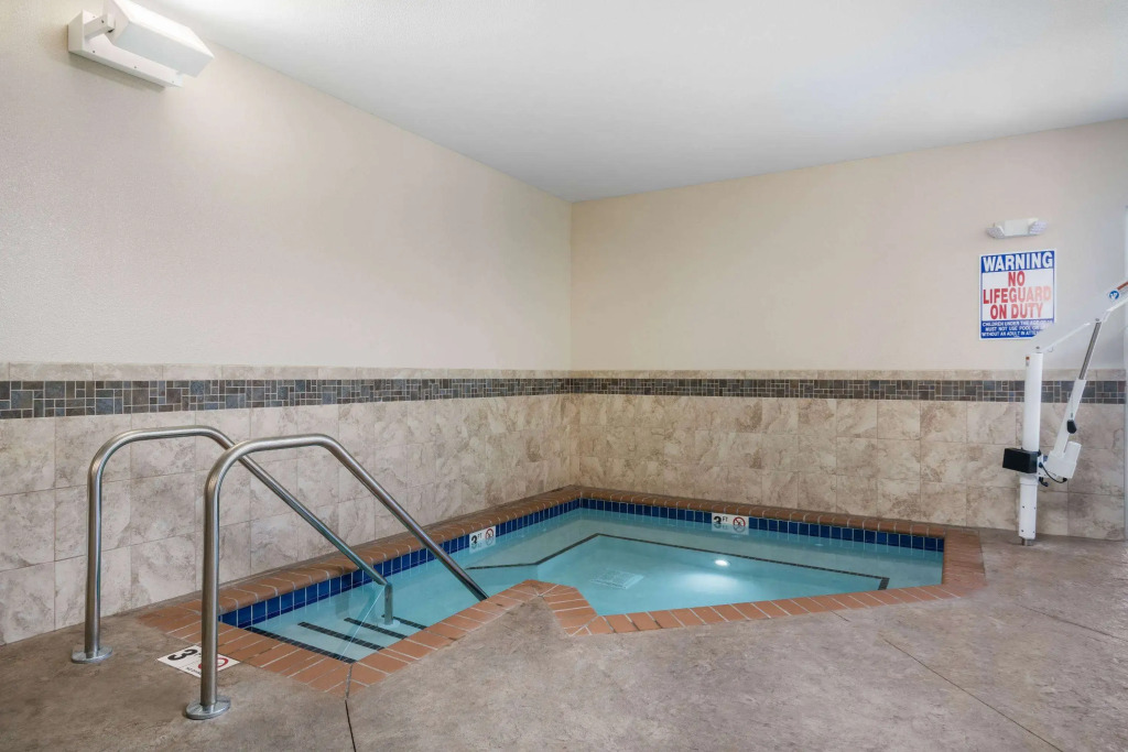 AmericInn by Wyndham Winona