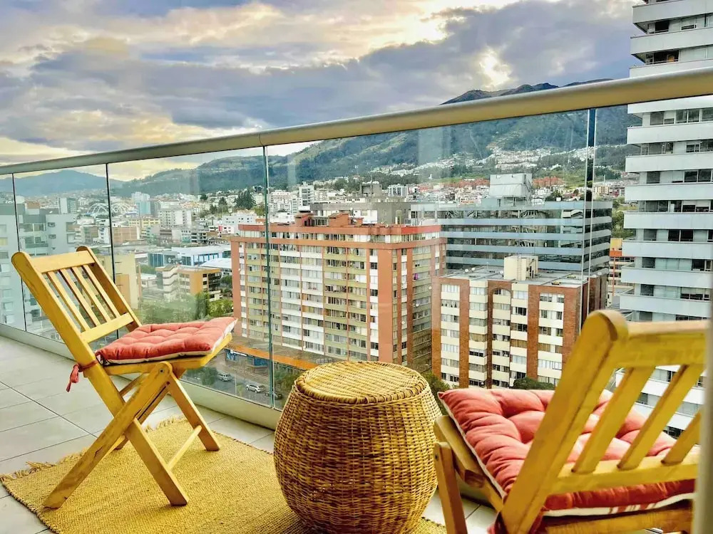 Beautiful Apt-balcony in La Carolina 70 Qled TV