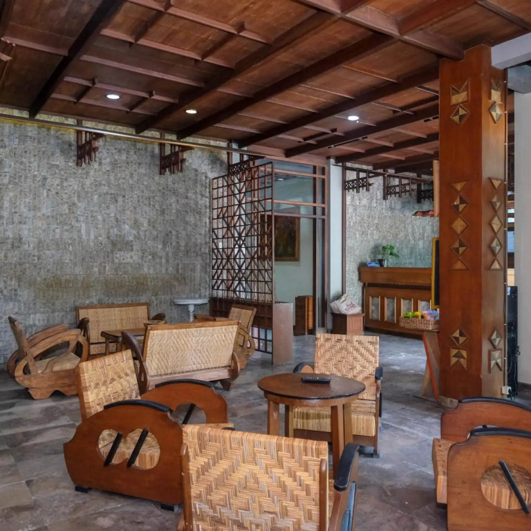Urbanview Hotel Syariah Wisnugraha by RedDoorz