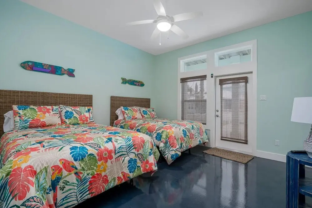 The Gruene Escape 4 Bedroom Home by Redawning