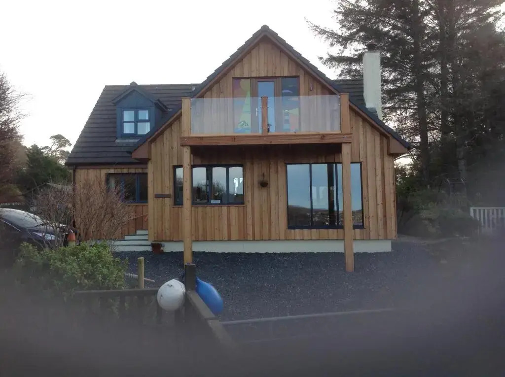 Oakwood Bed  Breakfast