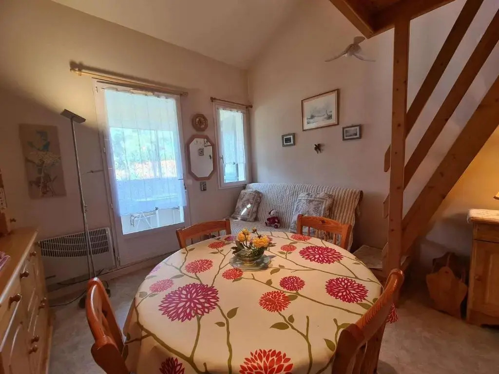 Appartement Saint-Jean-de-Monts, 1 pièce, 4 personnes - FR-1-224C-163
