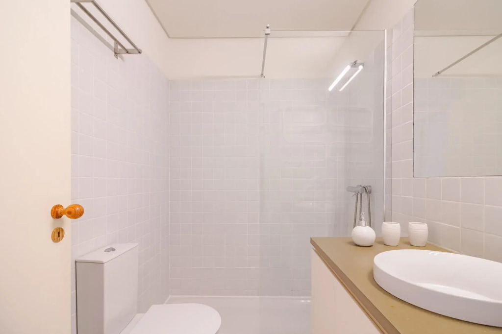Taipas 9 in Oporto With 1 Bedrooms and 1 Bathrooms