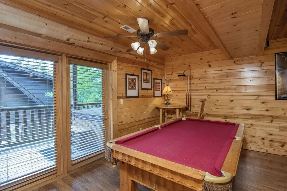 Er 244 â Black Hawk Hideaway Great Location â Close To Town! 2 Bedroom Cabin by RedAwning