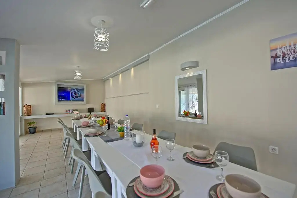 Sidari Beach Villa with private pool by DadoVillas