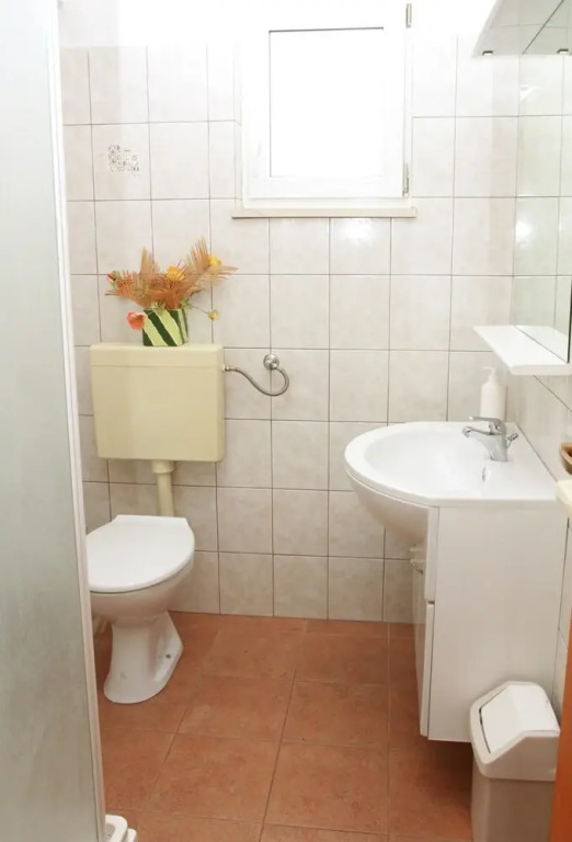 Apartment With 2 Bedrooms in Okrug Gornji, With Enclosed Garden and Wi