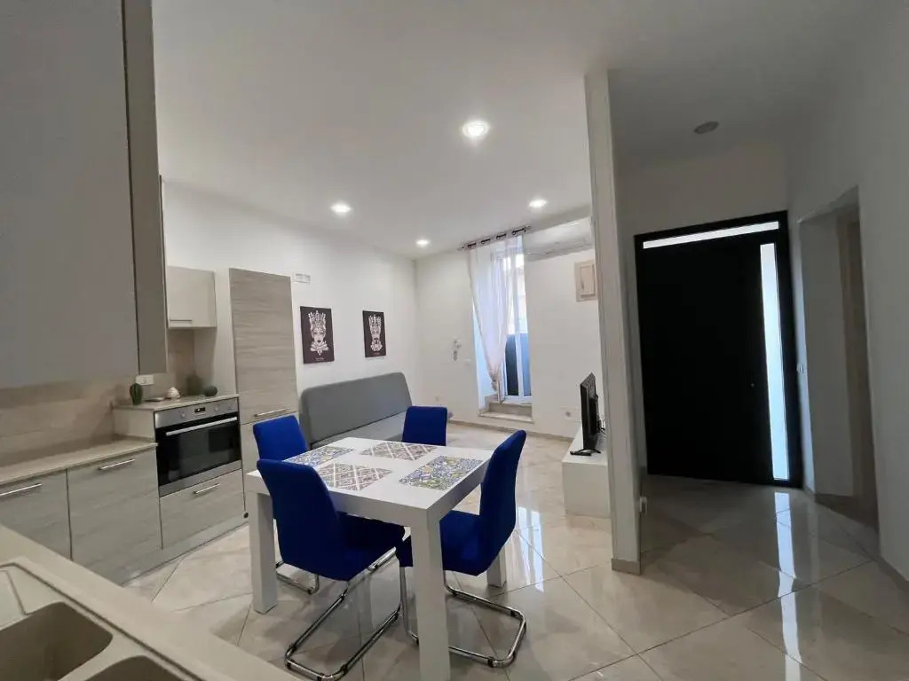 Esse House Noto
