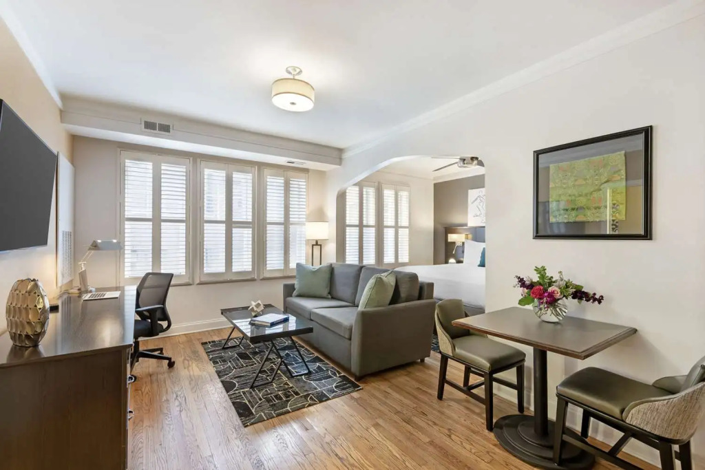 Best Western Plus Hawthorne Terrace Hotel