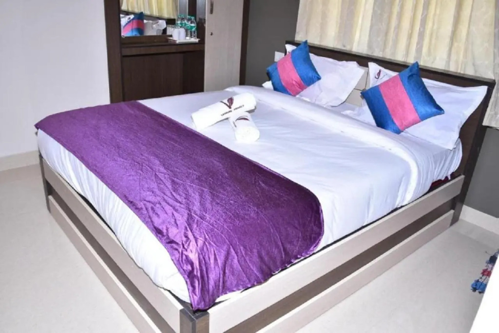 Viswa Residency by Azalea