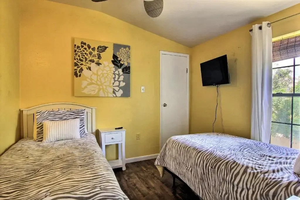 4 Palms by Silver Sands Vacation Rentals