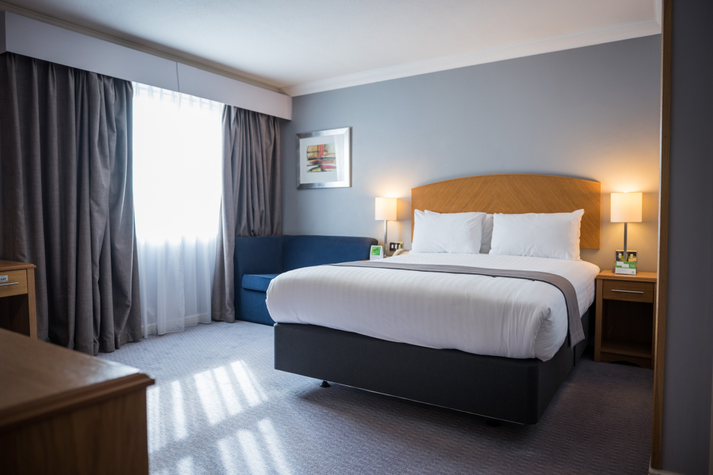 Holiday Inn Manchester West by IHG