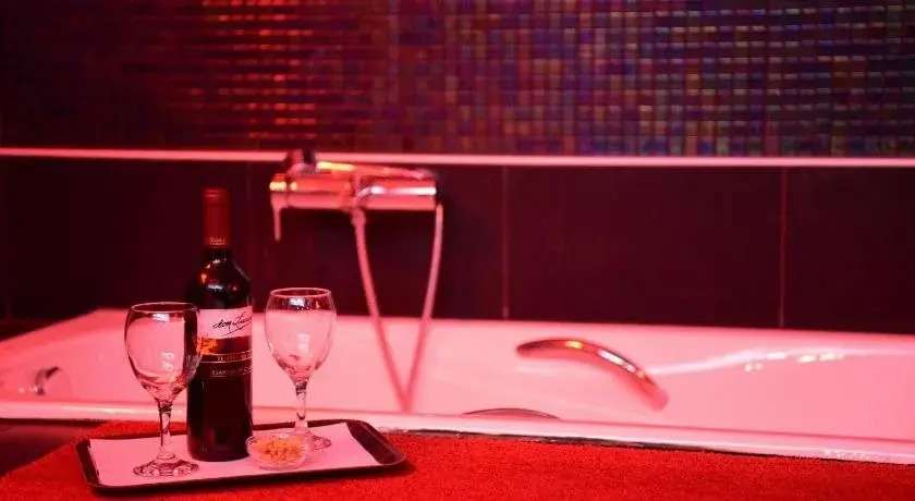 Eva Hotel Piraeus