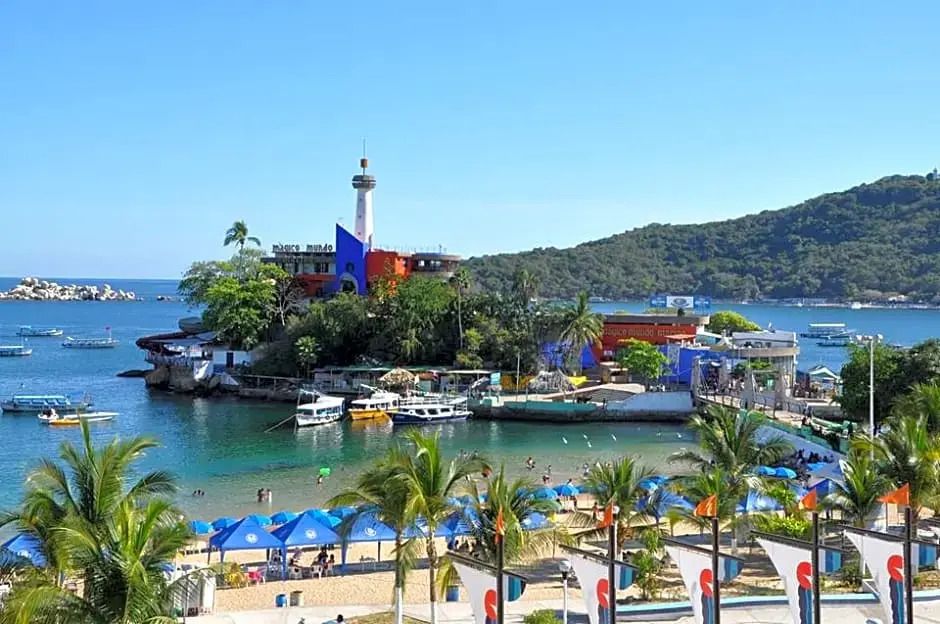 Caleta View Hotel And Bungalows