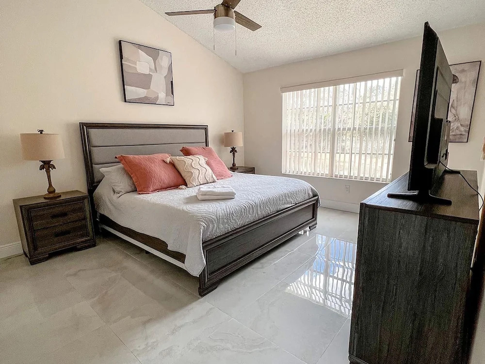 Elegant & Luxury Apartment Close Disney