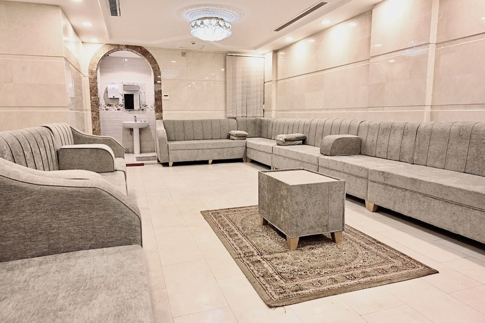 فندق قرى Qira Hotel
