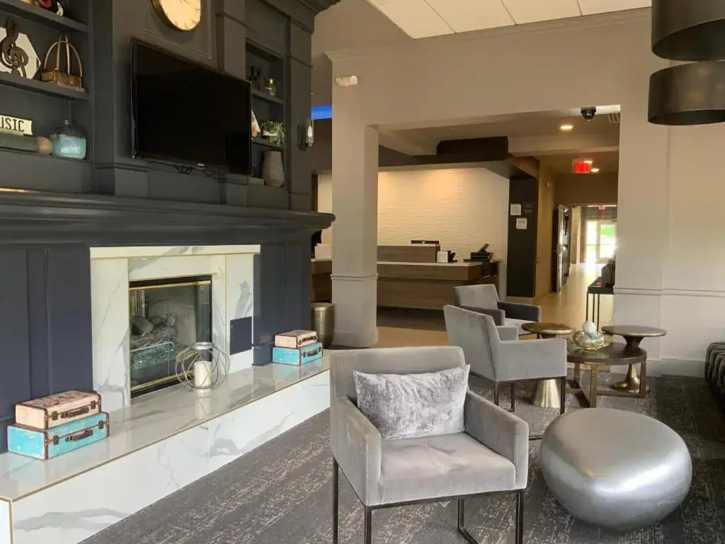Crowne Plaza Nashville Airport by IHG
