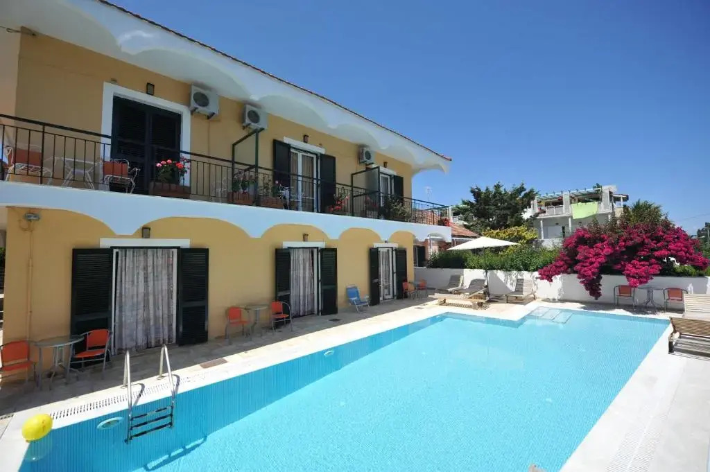 Marie Hotel