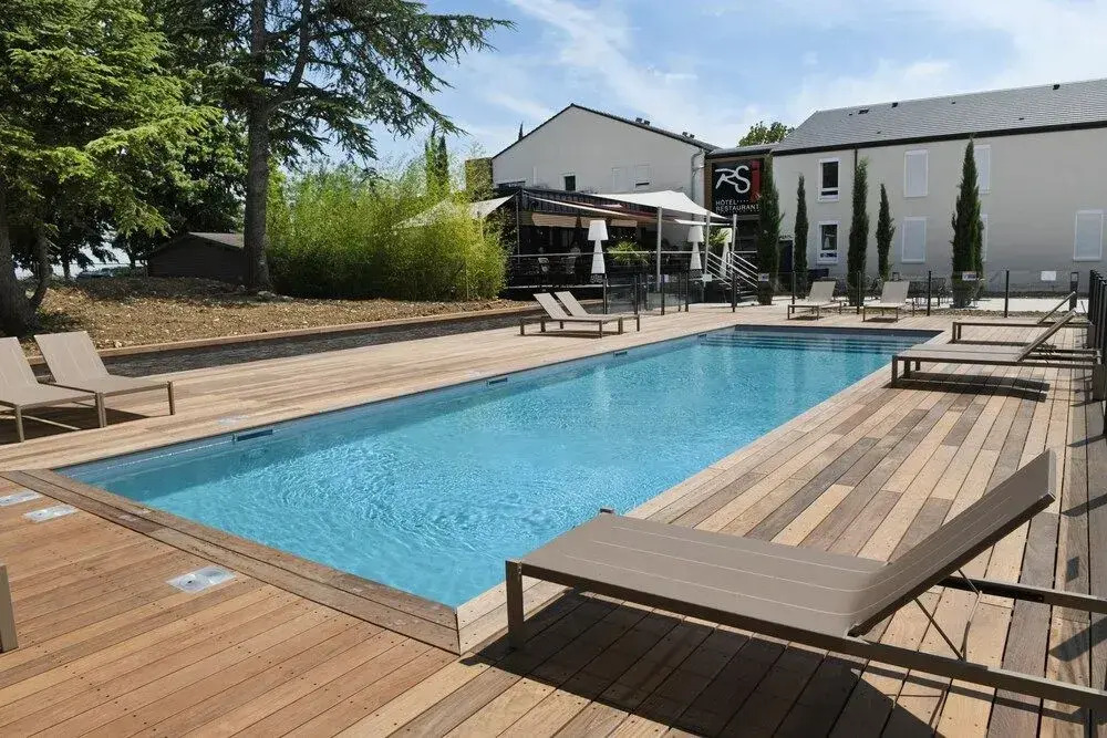 Logis Hotel Relais Saint Jacques - Châteauroux