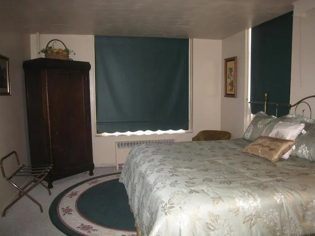 Deadwood Dicks Hotel