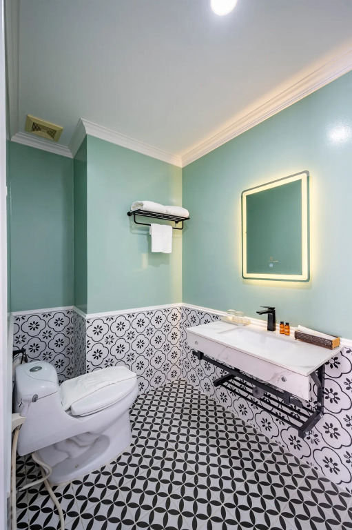Saigon Cozy Hotel