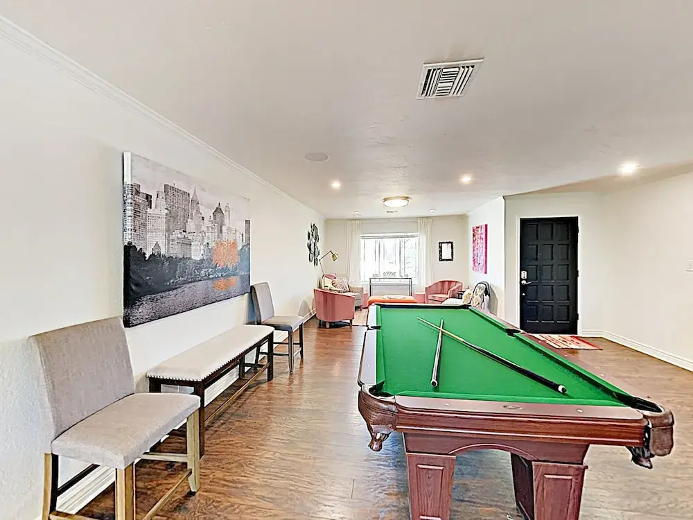 Stylish Desert Oasis - 3 Br Home