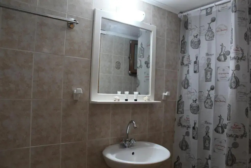 Vakis Apartments 2