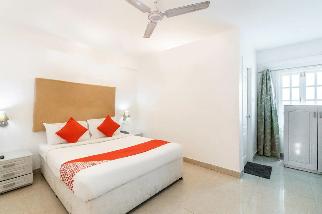 OYO 71720 Hotel Fiesta Grand