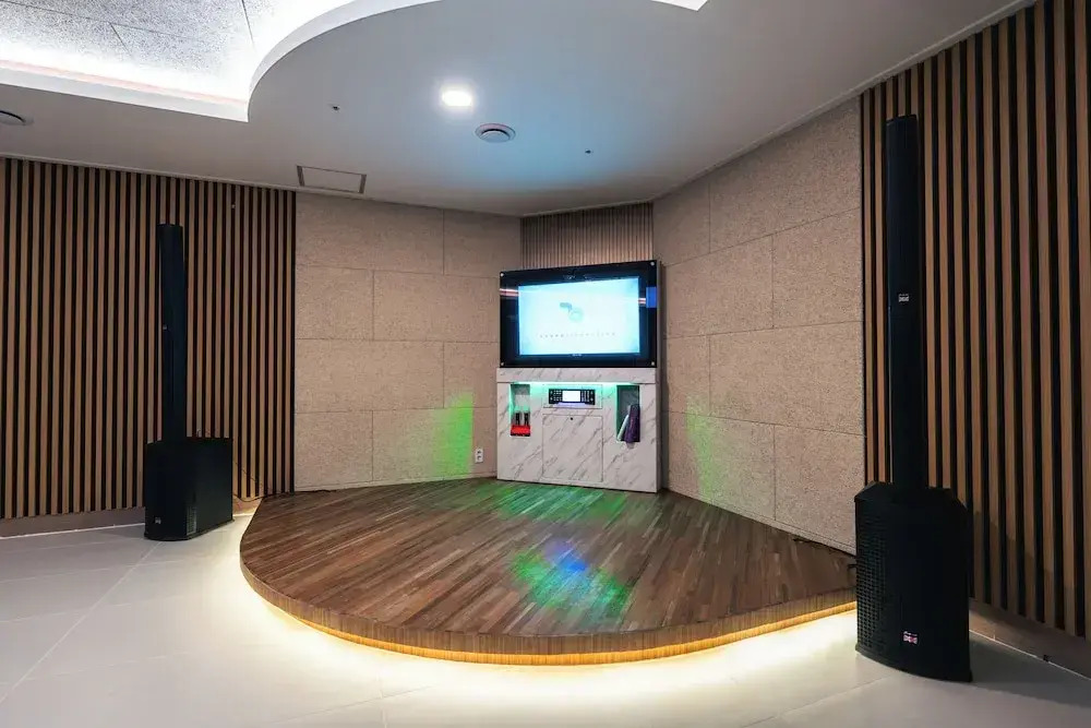 Dongho Beach Hotel