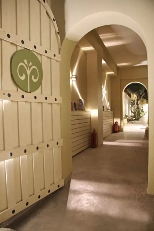 Effi Apartments