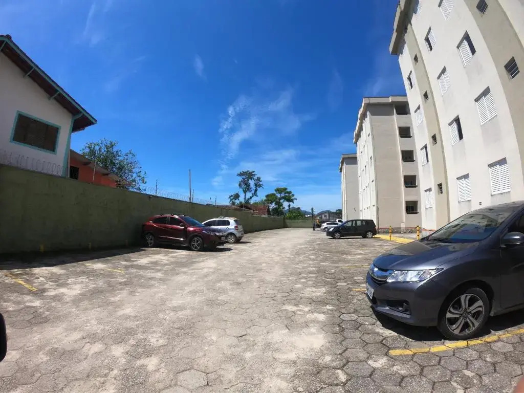 APTO PERTINHO DA PRAIA - Lindo e Equipado! Internet 400mb e 3 Tvs - Completo!