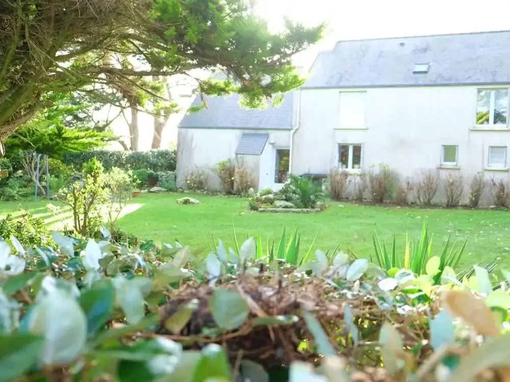 Holiday home Route de Kerlerdut