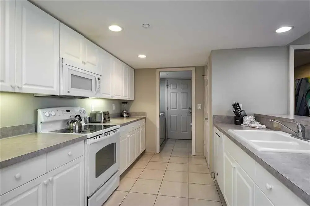 Gullwing 602 - Three Bedroom Condo