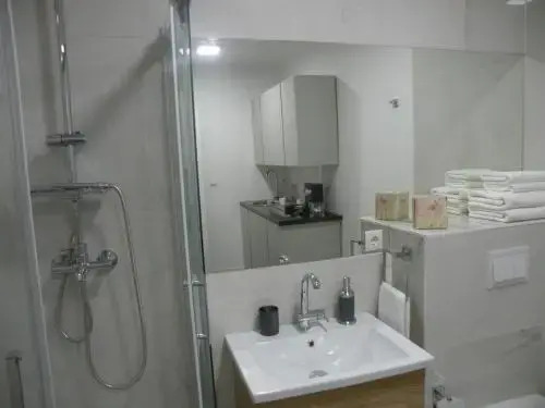 1st City Apartments