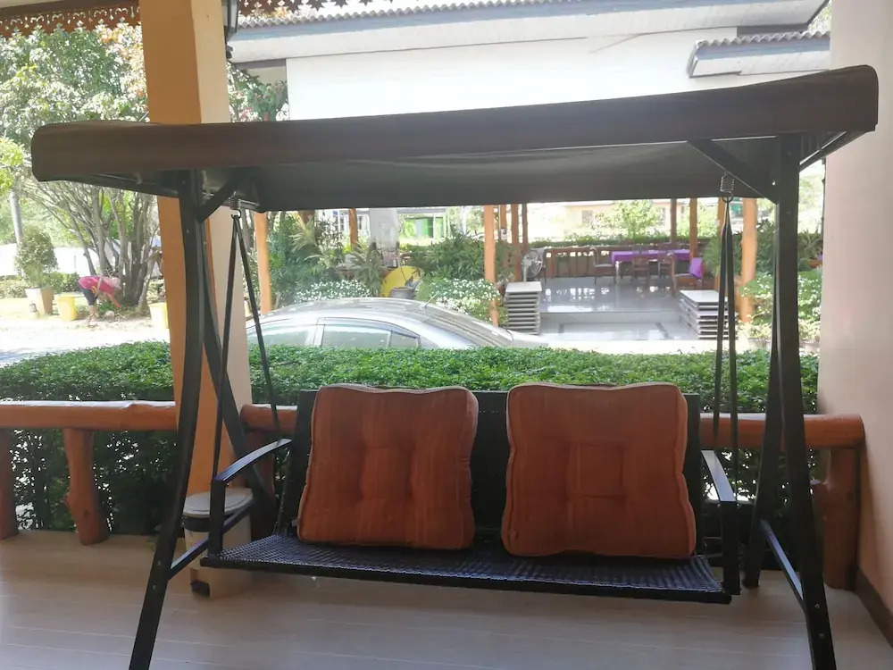 Lay de Bua Resort
